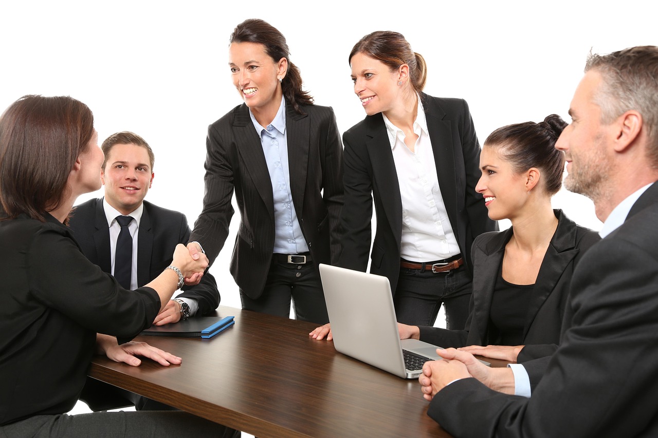 Client and developer discussing website plans